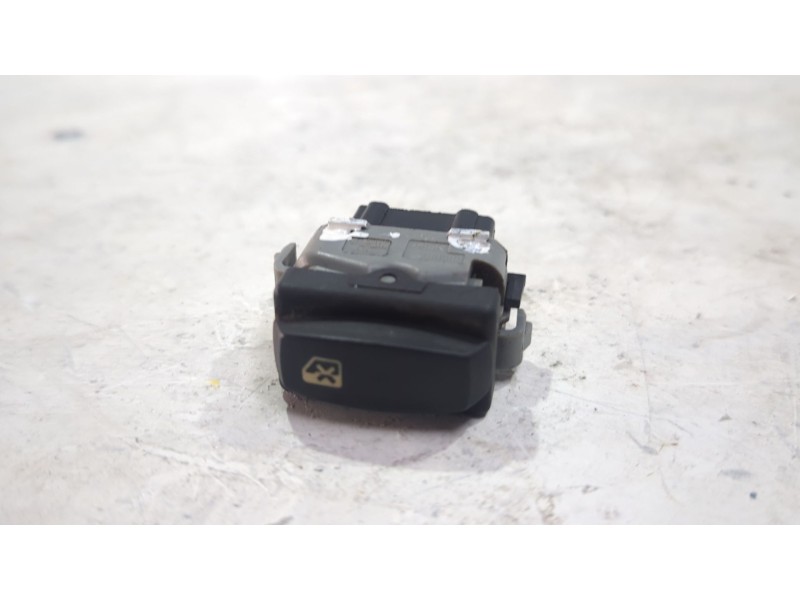 Recambio de interruptor para renault laguna ii (bg0/1_) 1.9 dci (bg1a, bg1v) referencia OEM IAM 28082  