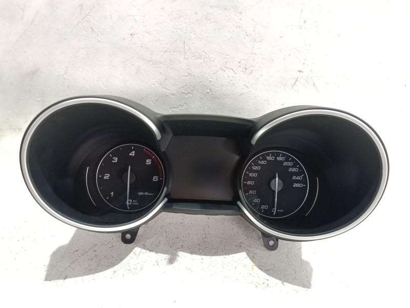 Recambio de cuadro completo para alfa romeo stelvio (949_) 2.2 jtdm q4 (949.axe2a) referencia OEM IAM A3C1067770000000835  