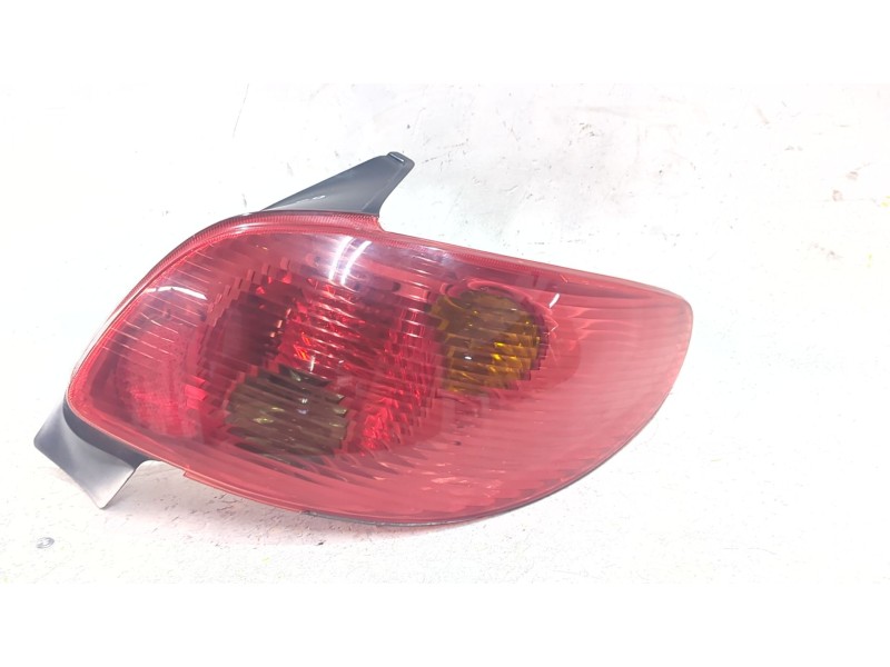 Recambio de piloto trasero derecho para peugeot 206 hatchback (2a/c) 2.0 hdi 90 referencia OEM IAM   