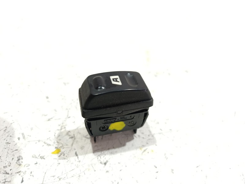 Recambio de mando elevalunas delantero derecho para citroën xsara picasso (n68) 2.0 hdi referencia OEM IAM 22681  