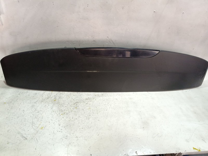 Recambio de aleron trasero para renault clio ii (bb_, cb_) 1.5 dci (b/cb07) referencia OEM IAM 7700427352  