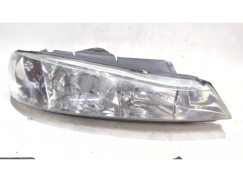 Recambio de faro delantero derecho para peugeot 406 (8b) 2.0 hdi 110 referencia OEM IAM 0301175002  