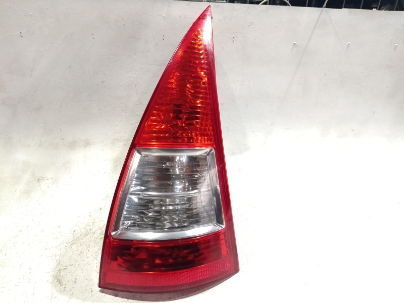 Recambio de piloto trasero derecho para citroën c3 i (fc_, fn_) 1.4 i referencia OEM IAM 04060  