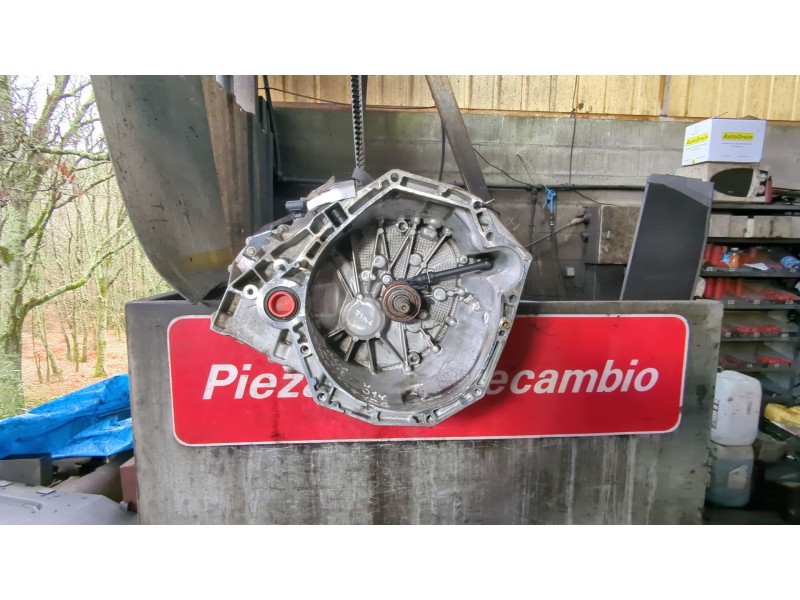 Recambio de caja cambios manual para dacia duster i (2010) 1.5 dci referencia OEM IAM TL4B075  