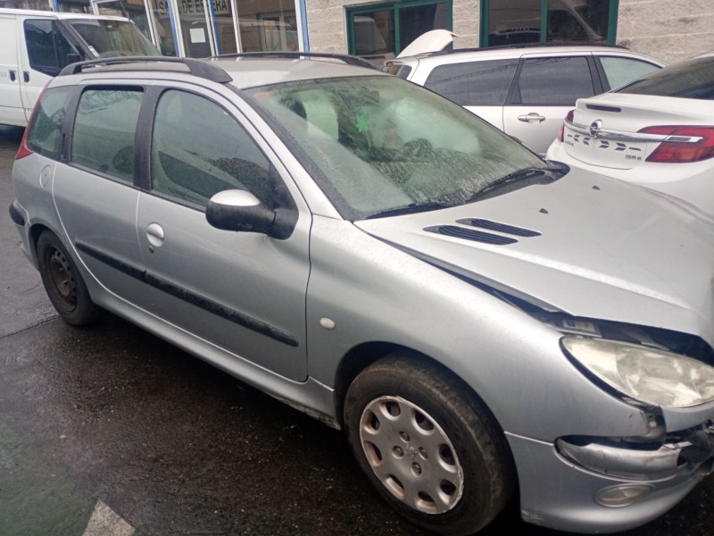 peugeot 206 van del año 2004