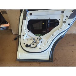 Recambio de puerta trasera derecha para land rover discovery v (l462) 2.0 sd4 4x4 referencia OEM IAM   