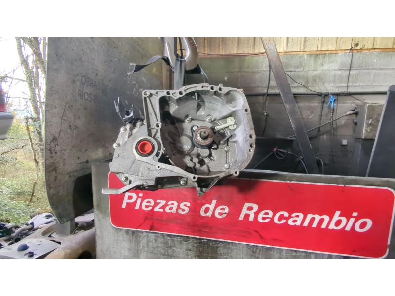 Recambio de caja cambios manual para renault clio iii (2005) 1.1 100 cv referencia OEM IAM JH3312  