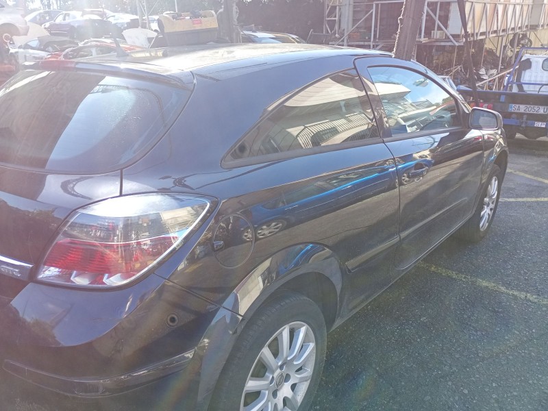 opel astra h (a04) del año 2005