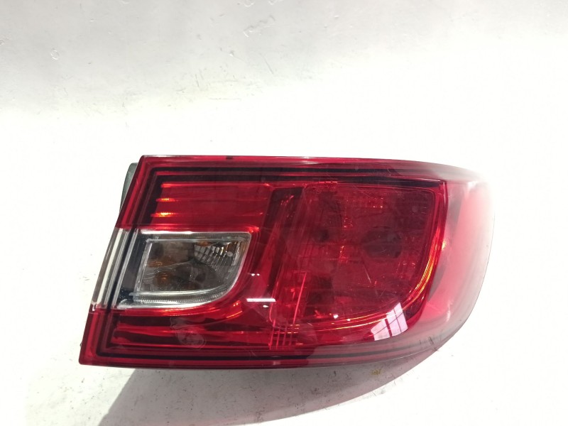 Recambio de piloto trasero derecho para renault clio iv (bh_) 1.2 16v referencia OEM IAM 265506608R  