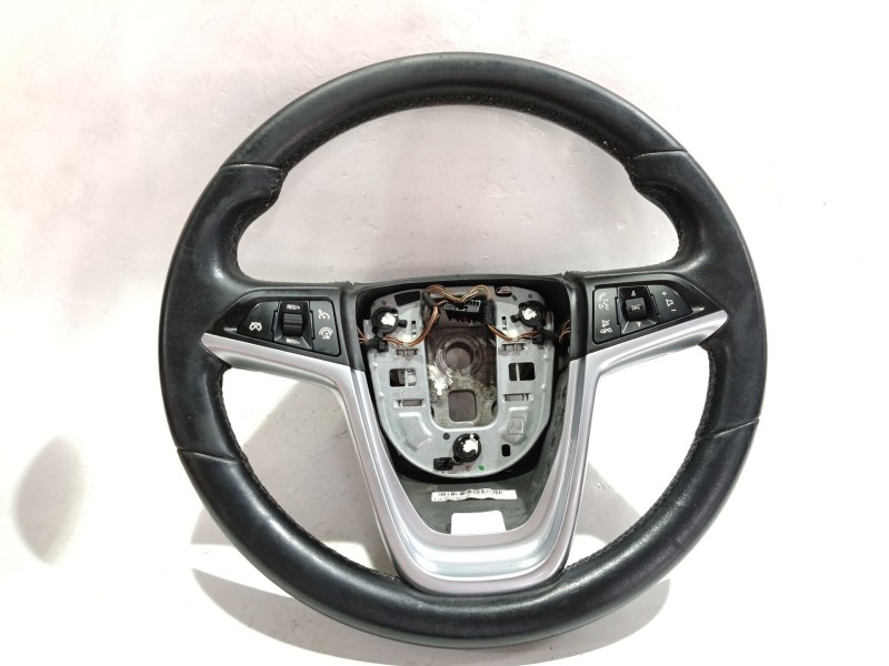 Recambio de volante para opel astra j sports tourer (p10) 1.6 cdti (35) referencia OEM IAM 13351029  
