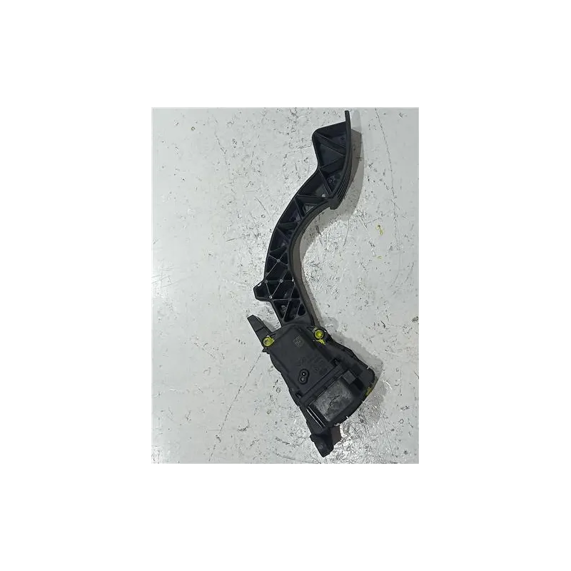 Recambio de potenciometro pedal gas para volvo s40 berlina (1995) 1.9 td referencia OEM IAM 4M519F836AH  