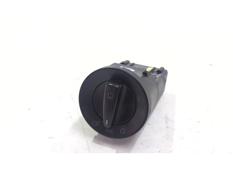 Recambio de mando luces para volkswagen golf iv (1j1) 1.4 16v referencia OEM IAM BK71C0941531  