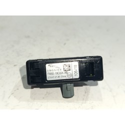 Recambio de antena para land rover discovery v (l462) 2.0 sd4 4x4 referencia OEM IAM FW9319C024AB  