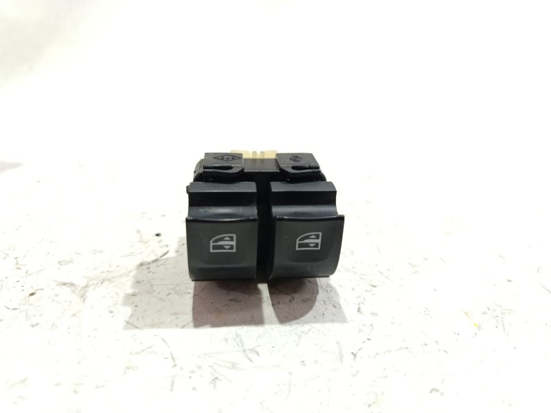 Recambio de mando elevalunas delantero izquierdo para renault clio iv (bh_) 1.2 16v referencia OEM IAM 254118044R  