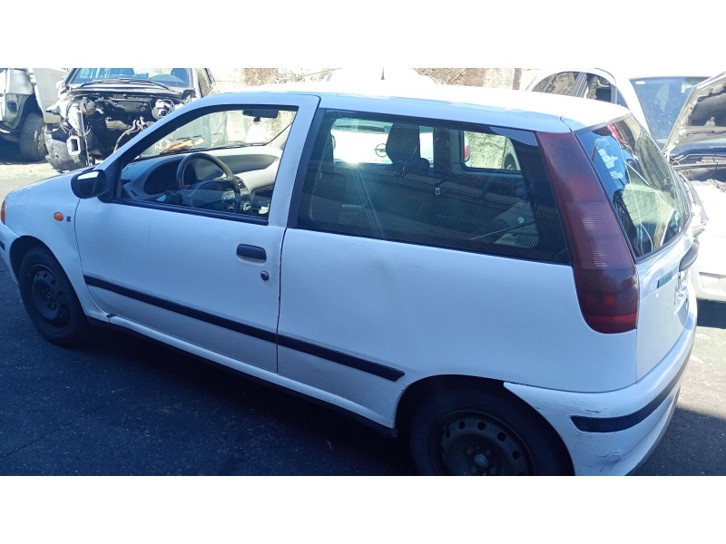 FIAT PUNTO (176_)