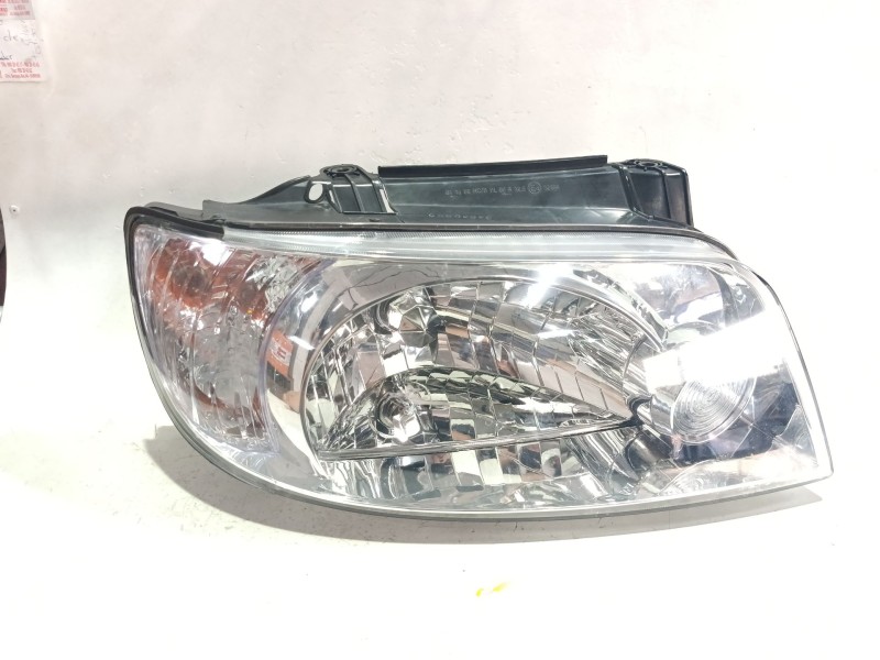 Recambio de faro delantero derecho para hyundai matrix (fc) 1.5 crdi referencia OEM IAM e412184  