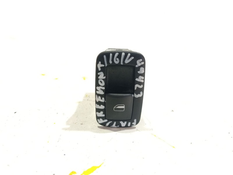 Recambio de mando elevalunas delantero derecho para fiat freemont (345_) 2.0 jtd 4x4 referencia OEM IAM 10017668  