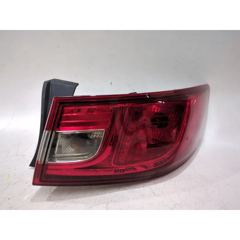 Recambio de piloto trasero derecho para renault clio iv (bh_) 1.5 dci 90 referencia OEM IAM 265509846R  