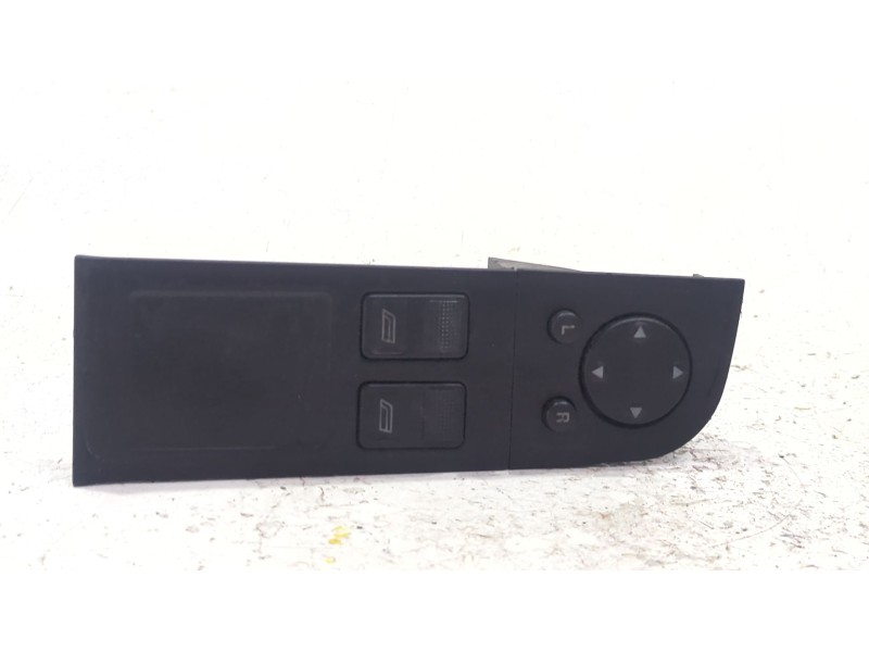 Recambio de mando elevalunas delantero izquierdo para audi 80 b4 avant (8c5) 1.9 tdi referencia OEM IAM 893959565  