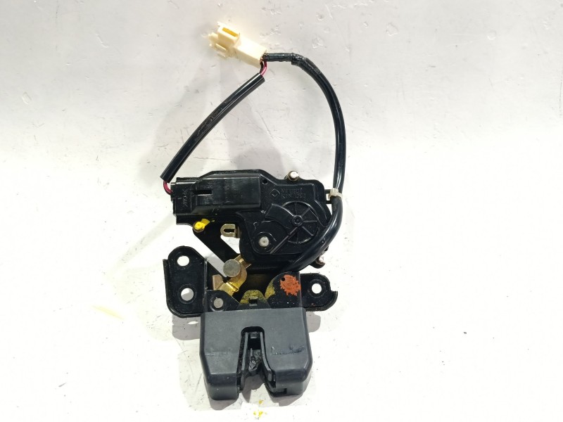 CERRADURA MALETERO / PORTON 