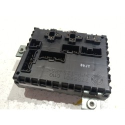 Recambio de caja reles / fusibles para fiat punto (176_) 75 1.2 referencia OEM IAM 7755601  
