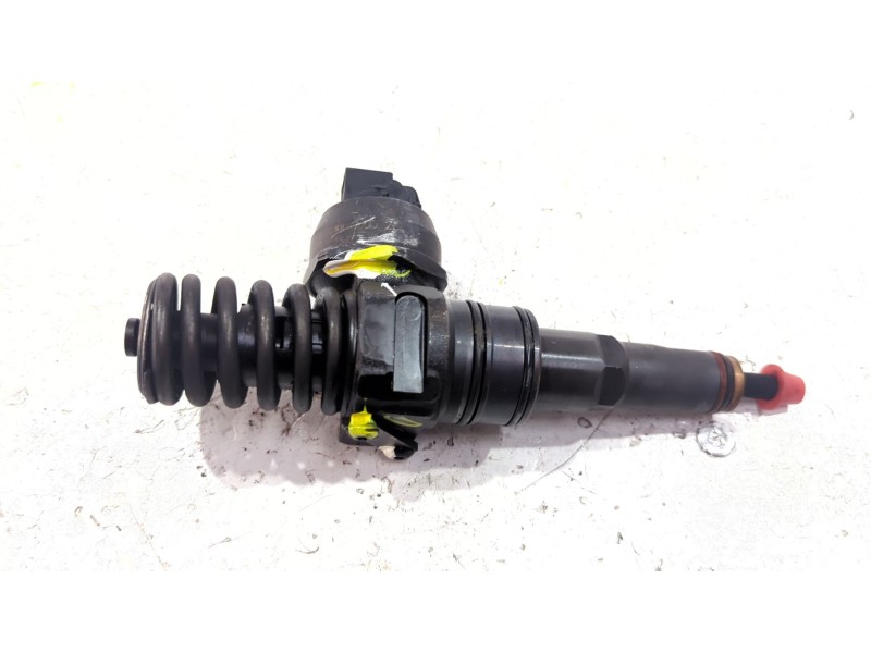 Recambio de inyector para audi a4 b7 (8ec) 2.0 tdi 16v referencia OEM IAM 0414720216  