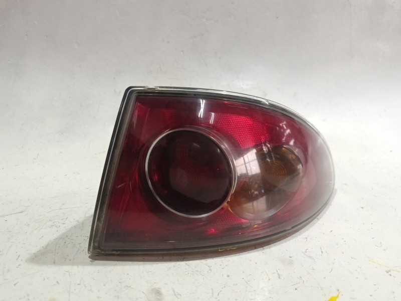 Recambio de piloto trasero derecho para seat cordoba (6l2) 1.4 tdi referencia OEM IAM 6L5945096A  