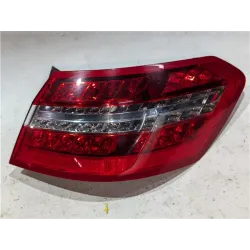 Recambio de piloto trasero derecho para mercedes-benz clase e 651 924 referencia OEM IAM 775516 483000E12603  