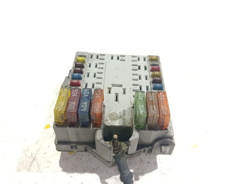 Recambio de caja reles / fusibles para fiat ii punto (188) berlina (1999) 1.3l jtd referencia OEM IAM 46798118  