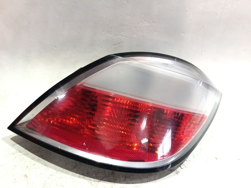 Recambio de piloto trasero derecho para opel astra h (a04) 1.6 (l48) referencia OEM IAM 00865302  