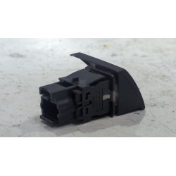 Recambio de boton cierre centralizado para peugeot 307 (3a/c) 1.6 hdi 110 referencia OEM IAM 9636668477  