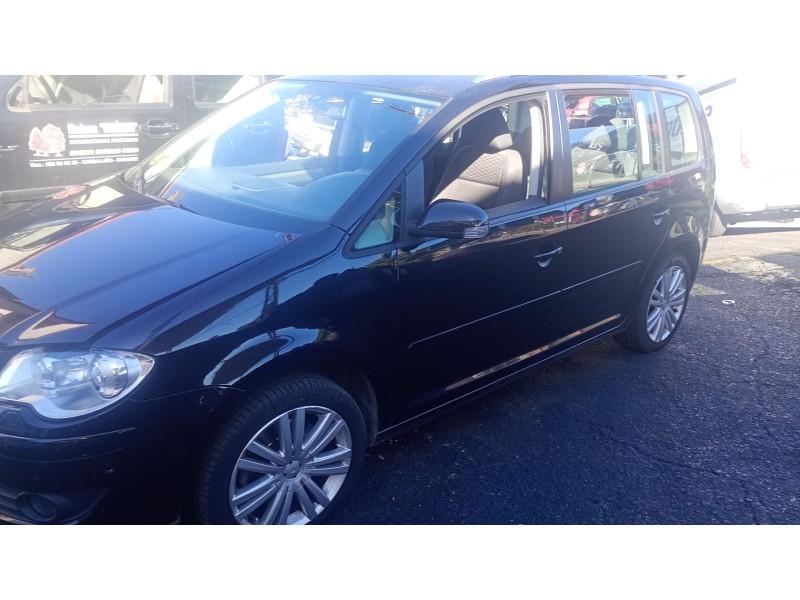 VOLKSWAGEN TOURAN (1T1, 1T2)
