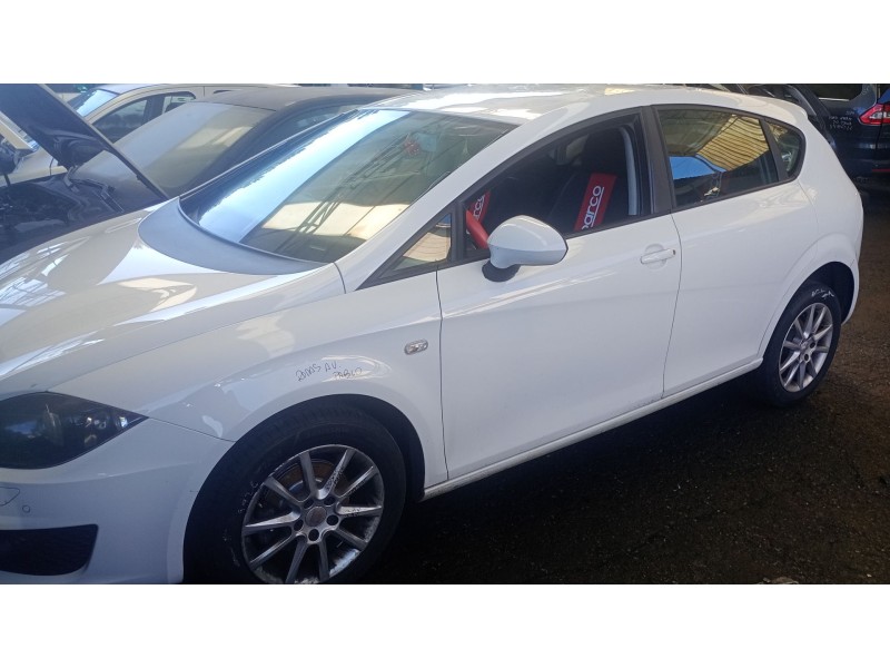 SEAT LEON (1P1)