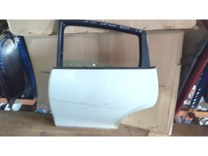 Recambio de puerta trasera izquierda para seat leon (1p1) 1.6 tdi referencia OEM IAM   
