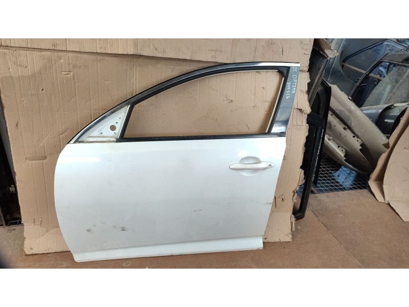 Recambio de puerta delantera izquierda para kia optima (fsgds6b) 1.7 crdi referencia OEM IAM   