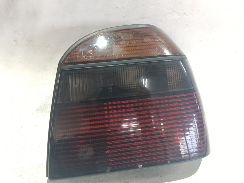 Recambio de piloto trasero derecho para volkswagen golf iii (1h1) 1.9 tdi referencia OEM IAM 0163278  