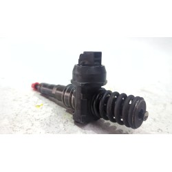 Recambio de inyector para volkswagen passat b6 (3c2) 2.0 tdi referencia OEM IAM 038130073BQ  