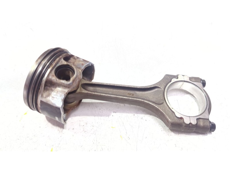 Recambio de piston para alfa romeo stelvio (949_) 2.2 jtdm q4 (949.axe2a) referencia OEM IAM 05048263AD  