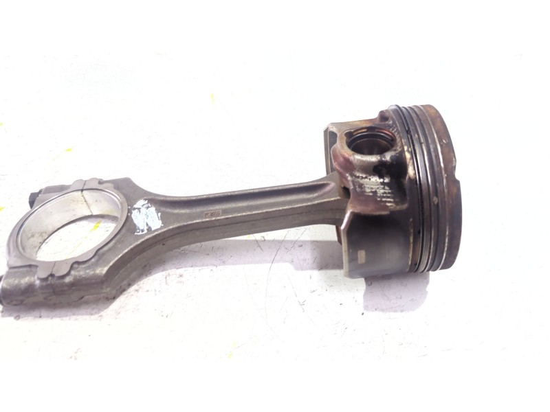 Recambio de piston para alfa romeo stelvio (949_) 2.2 jtdm q4 (949.axe2a) referencia OEM IAM 05048263AD  