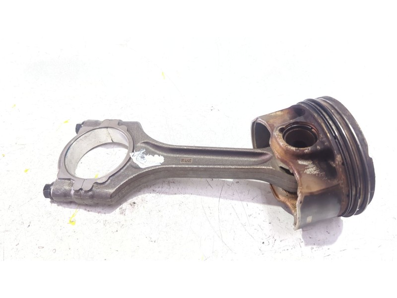 Recambio de piston para alfa romeo stelvio (949_) 2.2 jtdm q4 (949.axe2a) referencia OEM IAM 05048263AD  
