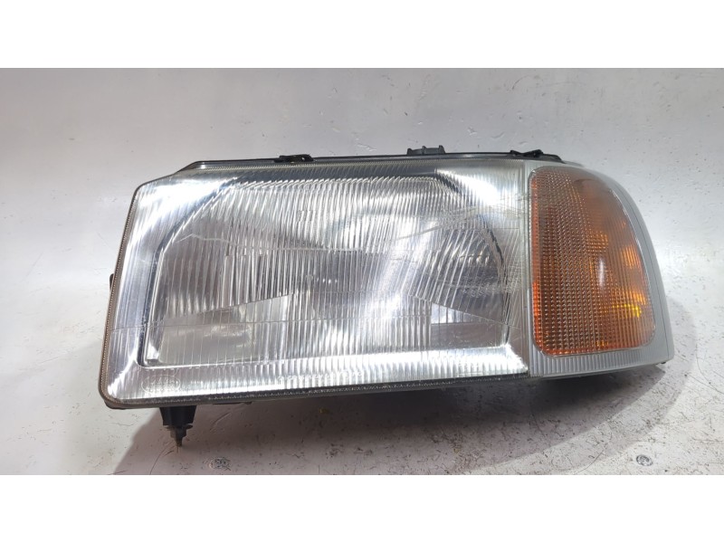 Recambio de faro delantero izquierdo para land rover freelander i (l314) 2.0 di 4x4 referencia OEM IAM 67722750  