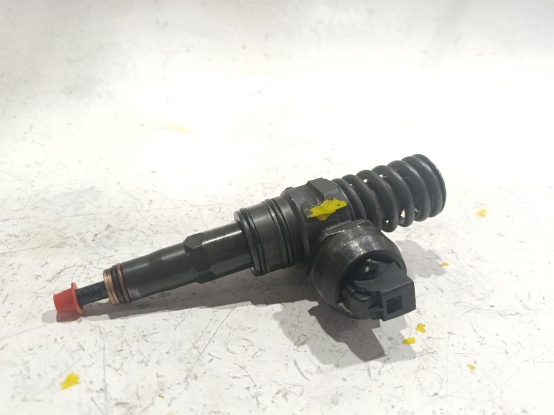 Recambio de inyector para seat ibiza iii (6l1) 1.9 tdi referencia OEM IAM 038130073AG  