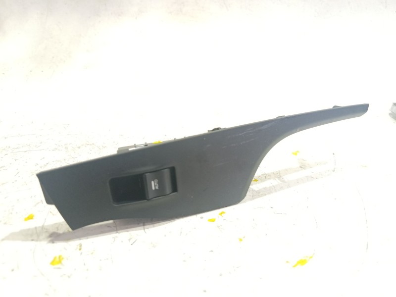 Recambio de mando elevalunas delantero derecho para hyundai i40 i (vf) 1.7 crdi referencia OEM IAM 39R5251000  
