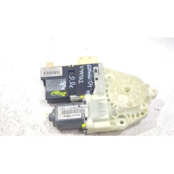 MOTOR ELEVALUNAS DELANTERO DERECHO 9681574880 