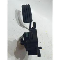 Recambio de potenciometro pedal gas para renault clio iii (2005) 1.1 100 cv referencia OEM IAM 8200297342B  