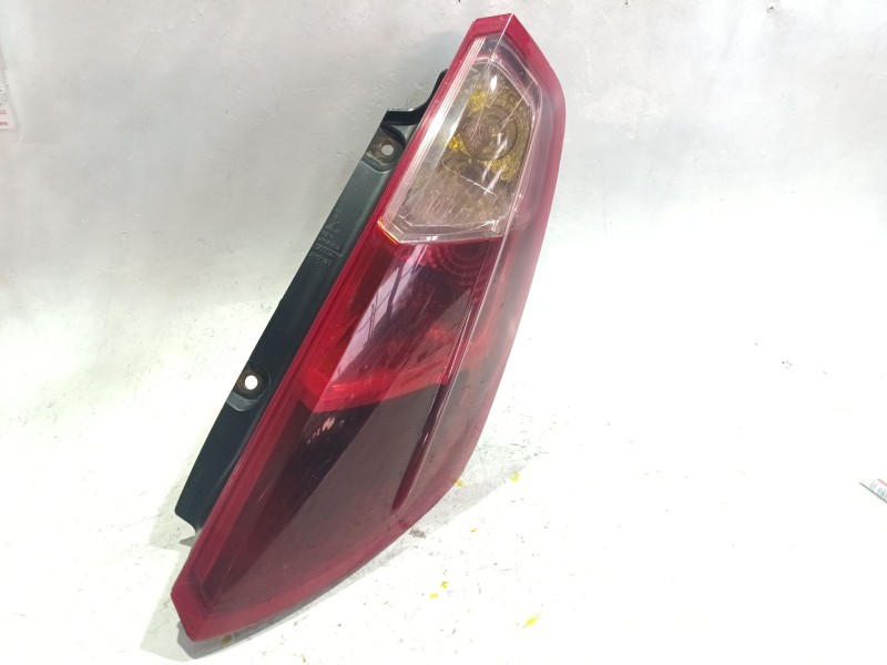 Recambio de piloto trasero derecho para fiat grande punto (199_) 1.9 d multijet referencia OEM IAM 51701590  