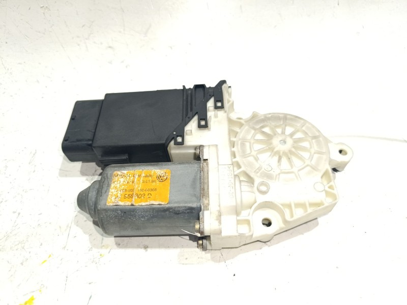 Recambio de motor elevalunas delantero derecho para volkswagen bora i (1j2) 1.6 referencia OEM IAM 1J1959802D  