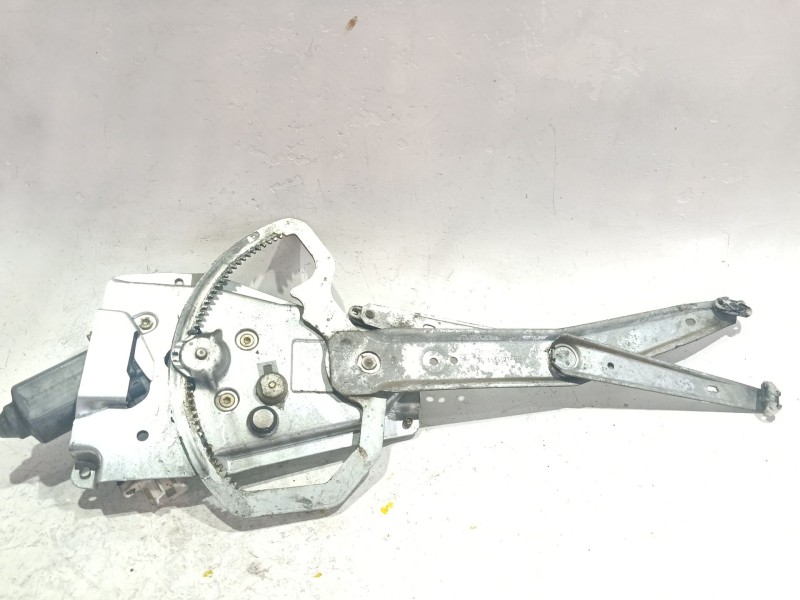 Recambio de mecanismo elevalunas delantero izquierdo para opel omega b (1994) 2.5 td referencia OEM IAM 193792000  