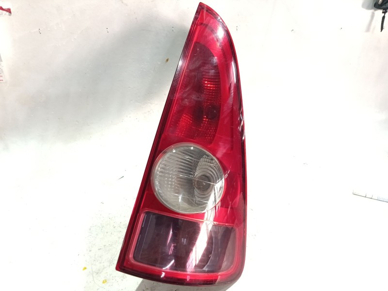 Recambio de piloto trasero derecho para renault espace iv (jk0/1_) 2.2 dci (jk0h) referencia OEM IAM 8200027152  