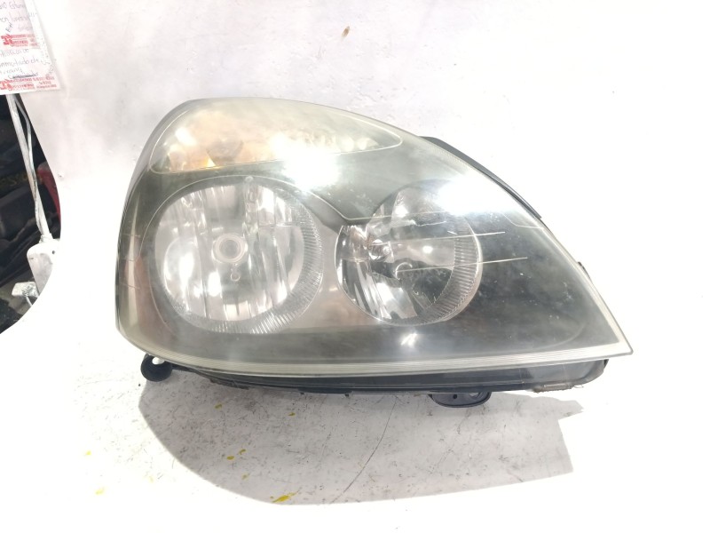 Recambio de faro delantero derecho para renault clio ii (xbo) 1.2 60cv referencia OEM IAM 15601800RE  